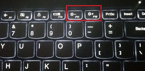 tombol keyboard untuk meredupkan laptop